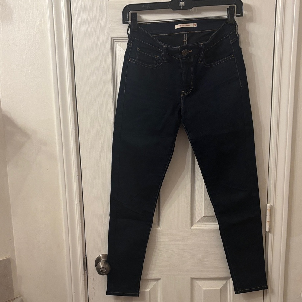 Dark Wash Skinny Women’s Jeans